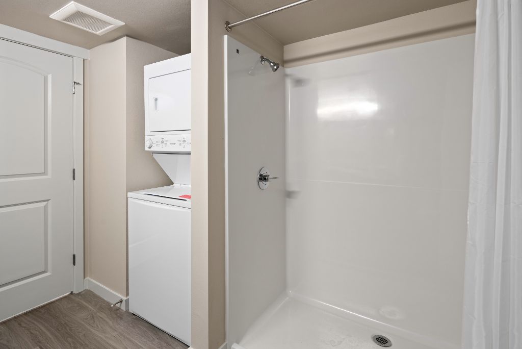 Bathroom / Laundry